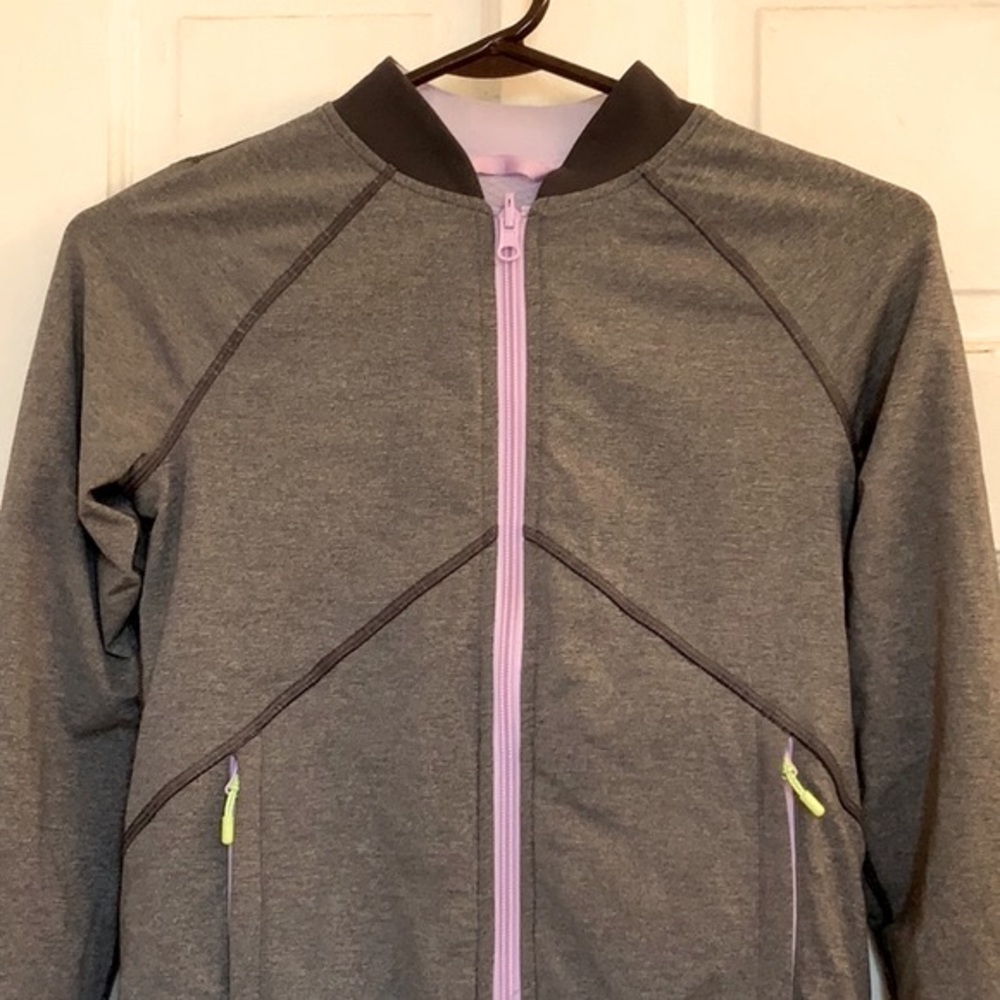 Ivivva by Lululemon girls reversible jacket in size 10